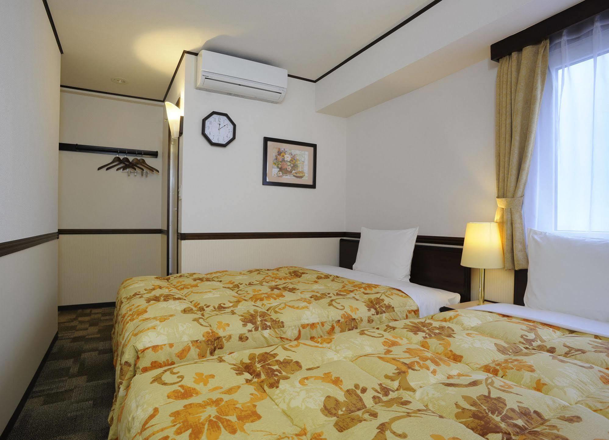 Toyoko Inn Ichinoseki Ekimae Zewnętrze zdjęcie